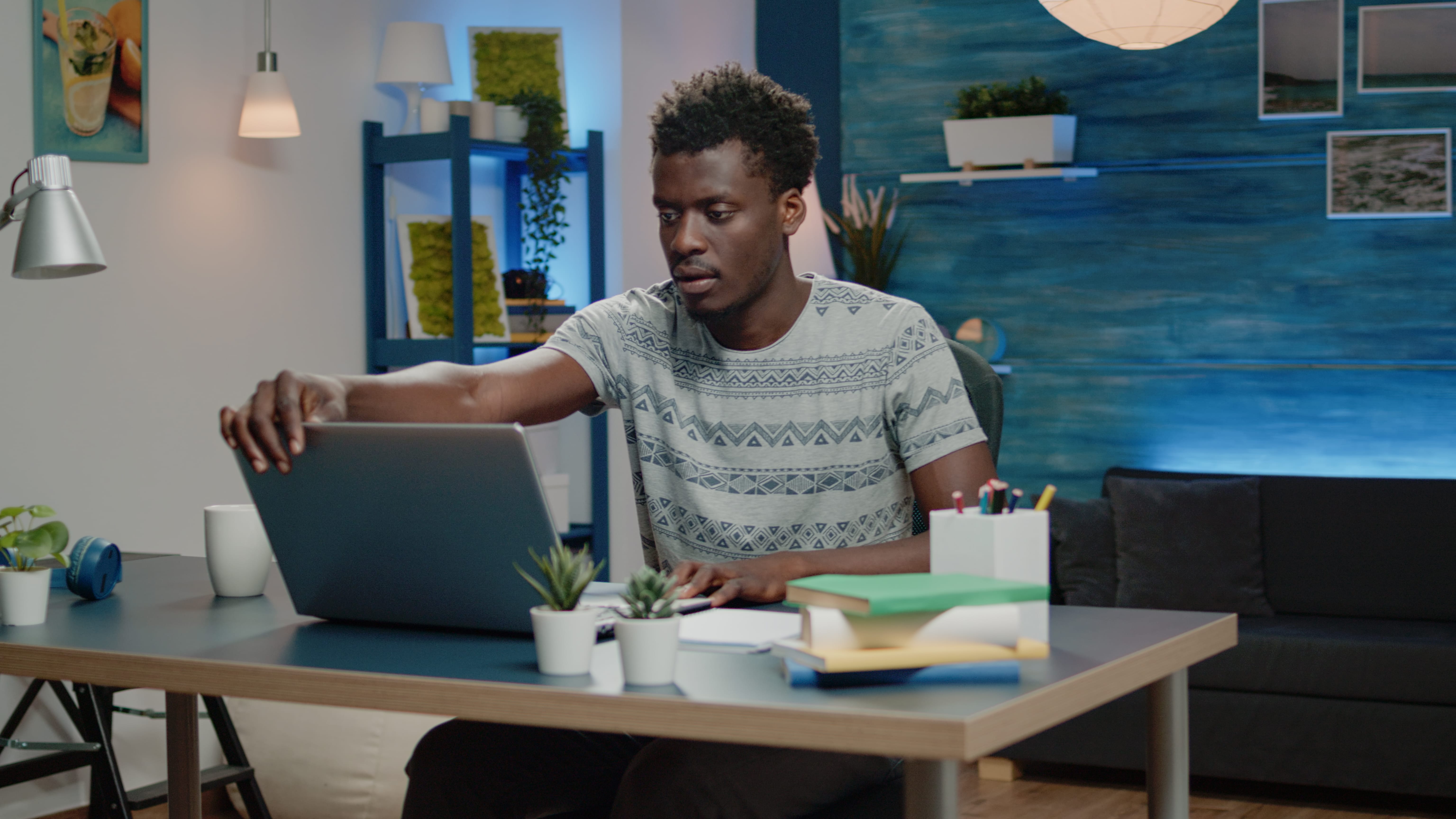 Moving from Information to Action: Why E-Learning Courses Fail and How to Fix Them 1 Moving from Information to Action Why E Learning Courses Fail and How to Fix Them
